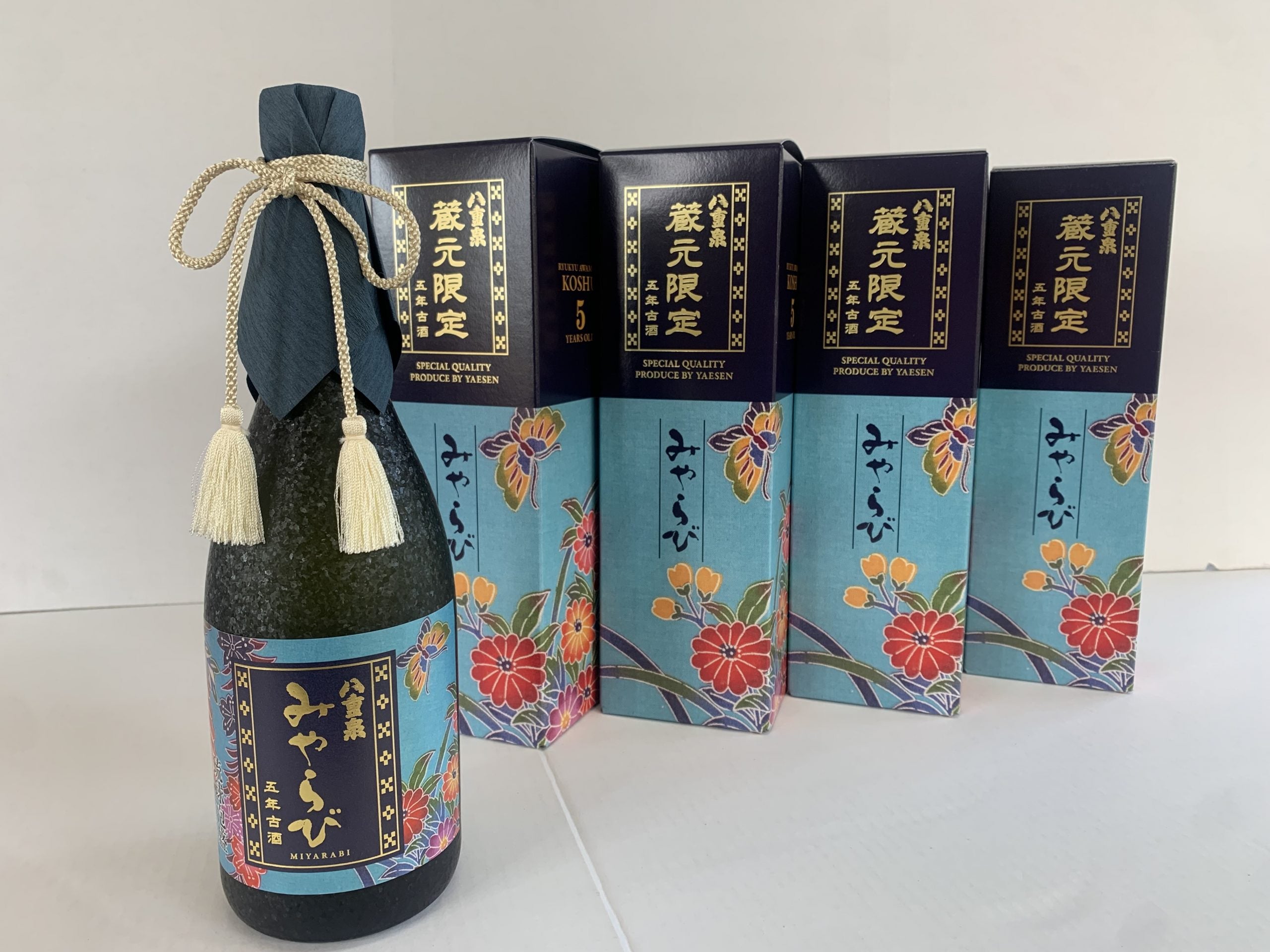 海底貯蔵酒 8年古酒泡盛 琉宮城 - 焼酎